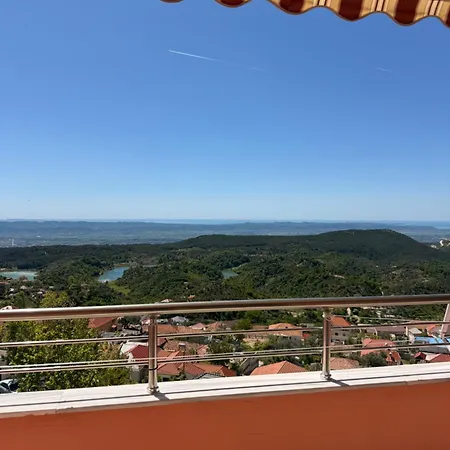 Stunning View Escape In Appartamento *